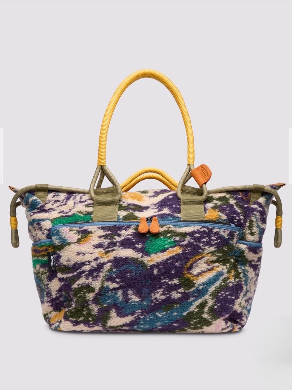 NWT Flower Mountain Weekend Bag in Multicolor